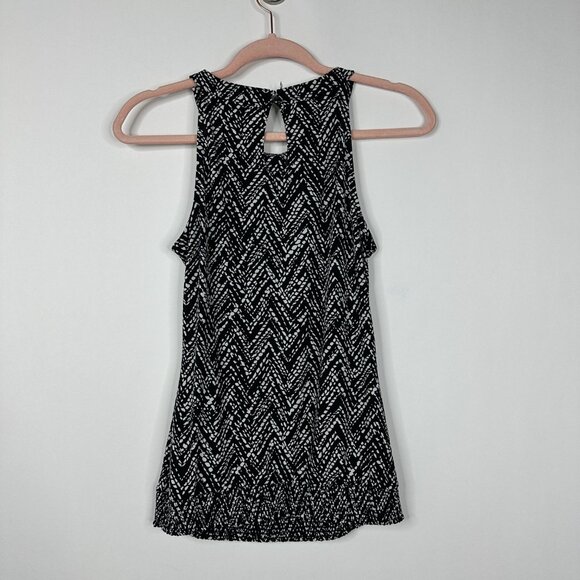2/$30 White House Black Market Chevron Knit Tank Top Keyhole Monochrome #A0575 - Picture 4 of 7